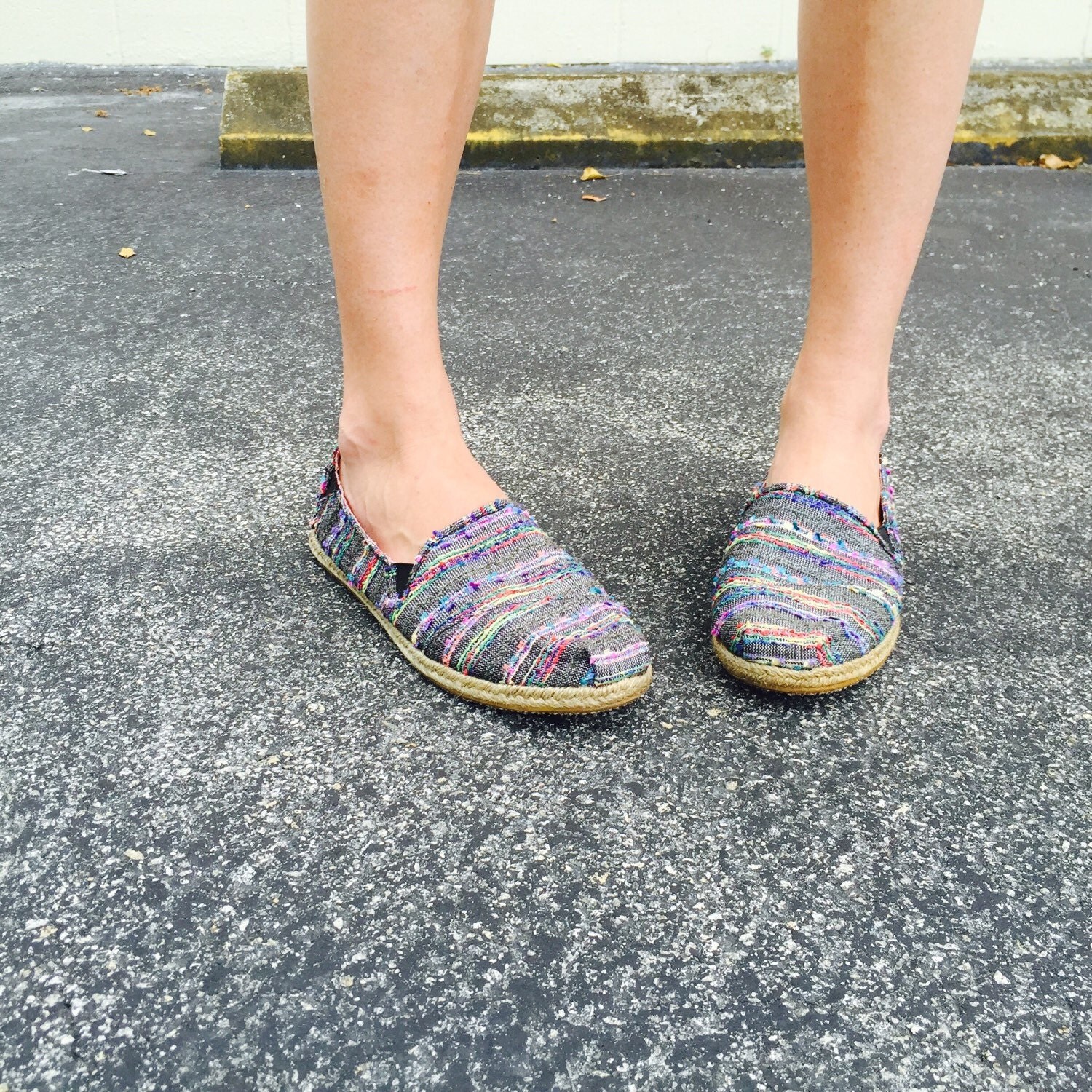 vintage hippie sneakers size 9 by MilanVintage on Etsy