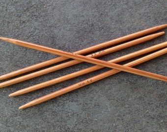 5 Double Point Carbonized Bamboo Knitting Needles - multiple sizes