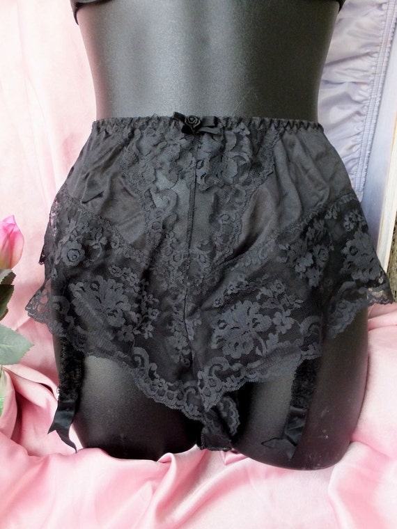 Vintage Black Lace Garter Belt with Panty Jezebel Size