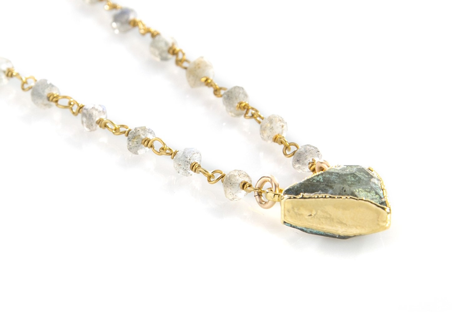 Labradorite Necklace with labradorite stone chain by joydravecky