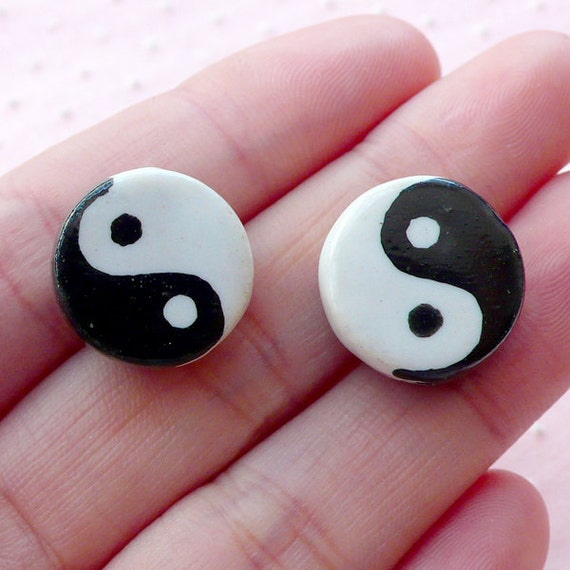 Yin Yang Ceramic Beads / Porcelain Bead 2pcs / by MiniatureSweet