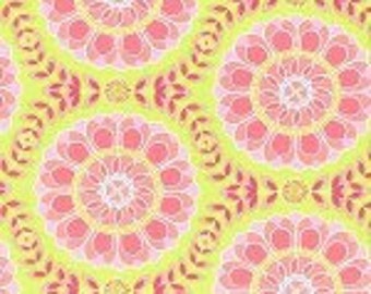 Michael Miller Dahlia Medallion Lime fabric - 1 yard
