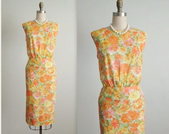 60's Floral Dress // Vintage 1960's Floral Print Fitted Sheath Garden Party Dress L