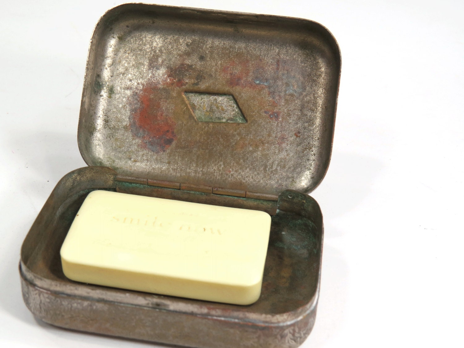 Vintage Silver Plate Travel Soap Dish with by UrbanRenewalDesigns