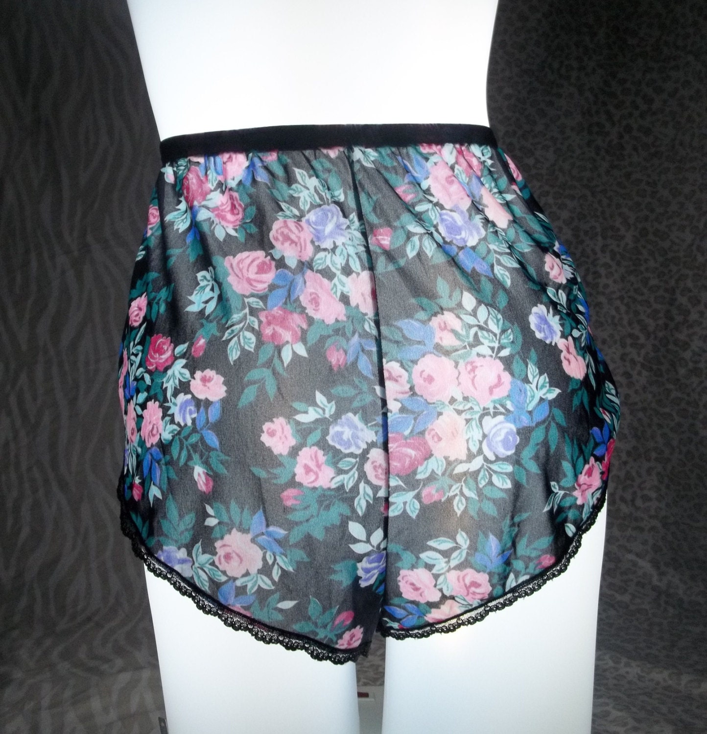 vintage vanity fair panties nylon briefs tap pants lace floral