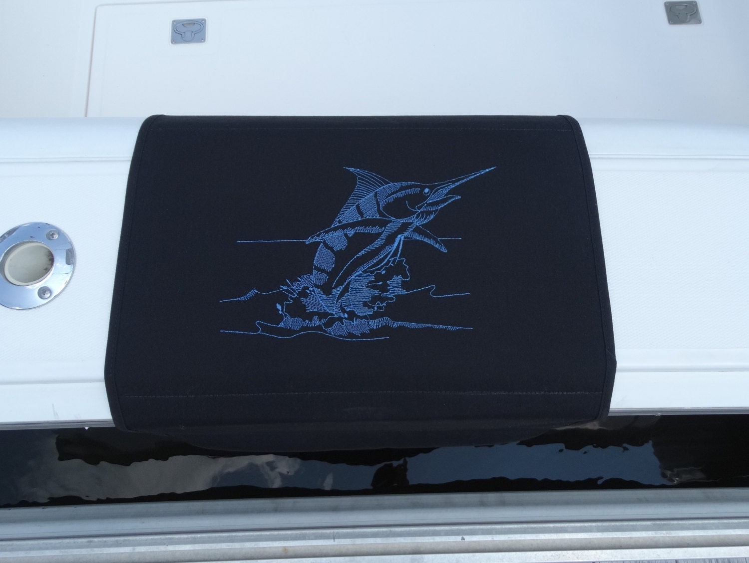 Tailwalking marlin boarding mat Sunbrella BOAT MAT gunwale mat