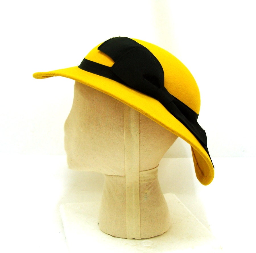 Vintage DOESKIN Yellow Wool Felt Wide Brim Hat Vtg Womens