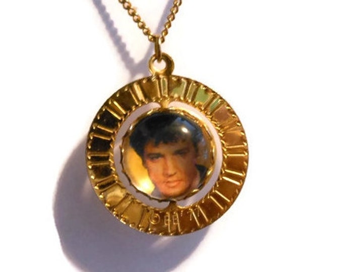 FREE SHIPPING Elvis Presley pendant necklace, 1977 glass ball photo spinning gold tone round frame, King of Rock and dates on reverse