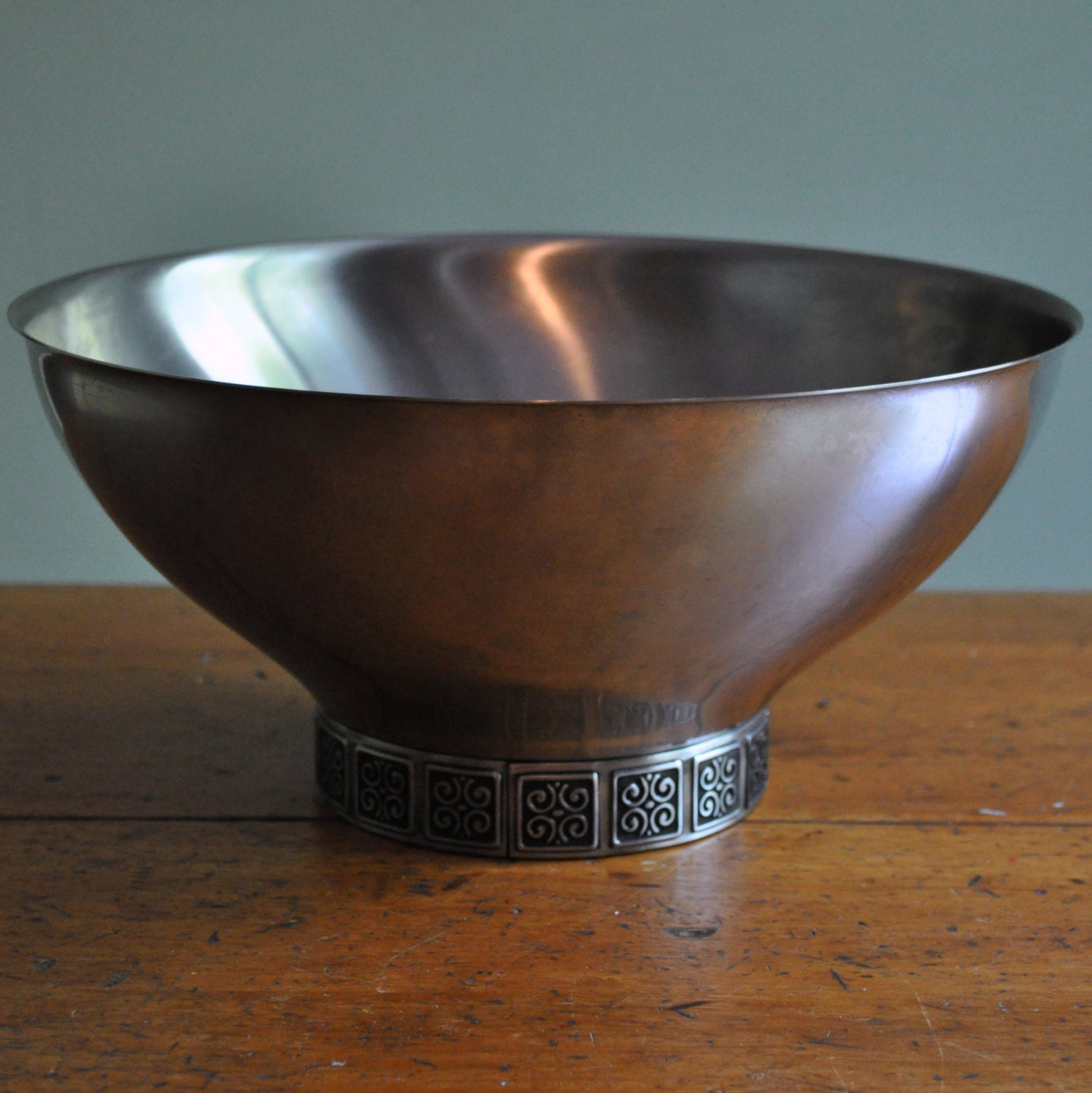 Vintage RogersInsilco 11″ Stainless Steel Salad Bowl Haute Juice