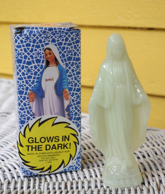 virgin mary plastic statue