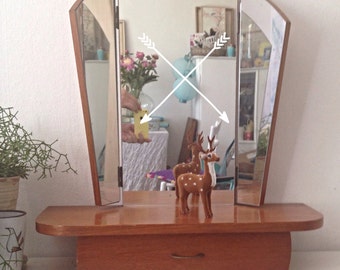 Retro 50s Mirror- mid century modern- mid century furniture- furniture trends- vintage home interior- mirror with one drawer- wooden mirror