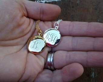 Engraved Small Locket Necklace - Interlocking Vine, Bridesmaids Gift, PersonalizedJewelry, Mom Jewelry, Silver or Gold Tone