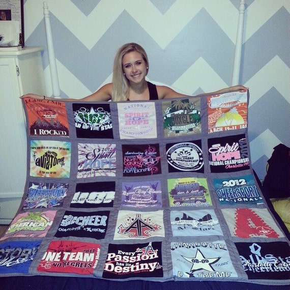 How to Make a Tshirt Quilt: 19 DIY Tutorials | Guide Patterns