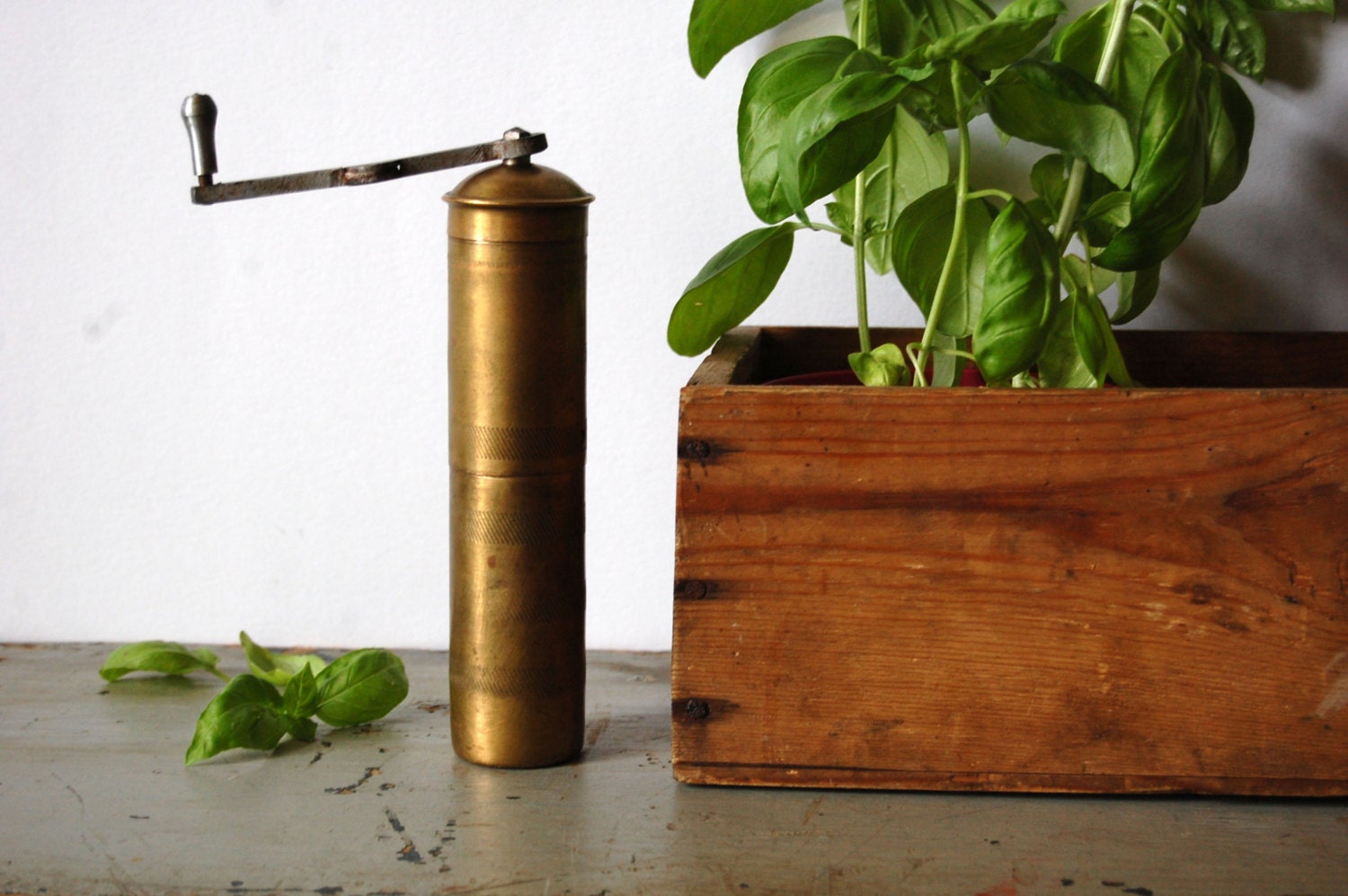 Mechanical vintage brass pepper grinder Brass pepper grinder