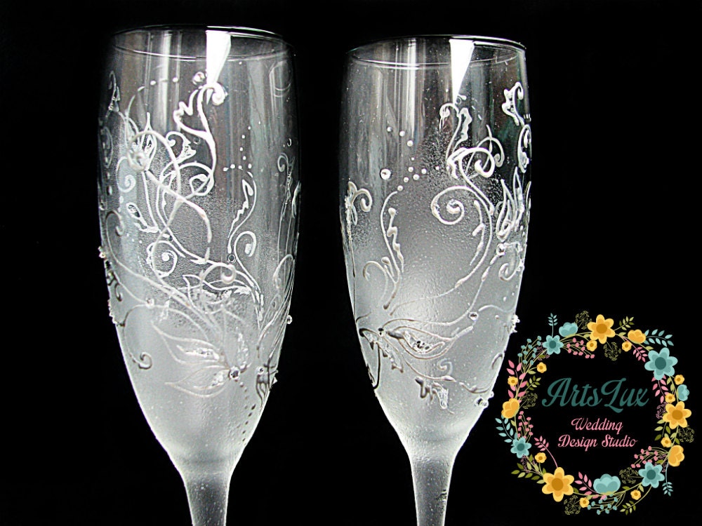 Frosty Wedding champagne Glasses hand paintedSilver Wedding