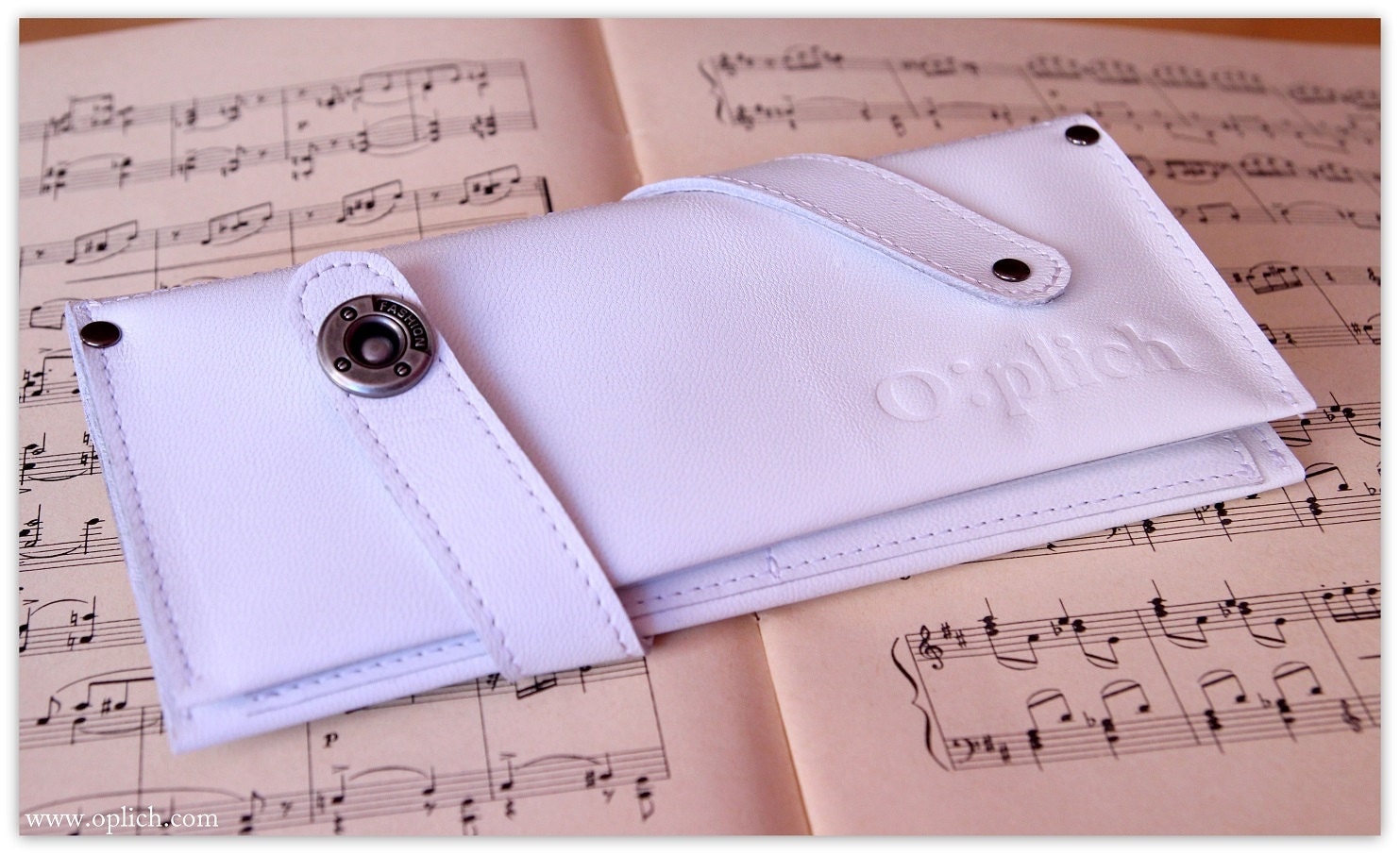 white purse wallet