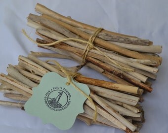Driftwood Bundles for Craft Supply, Beach Decor, Beach Wedding, Summer Wedding (8 inches) | 25 Piece Bundles
