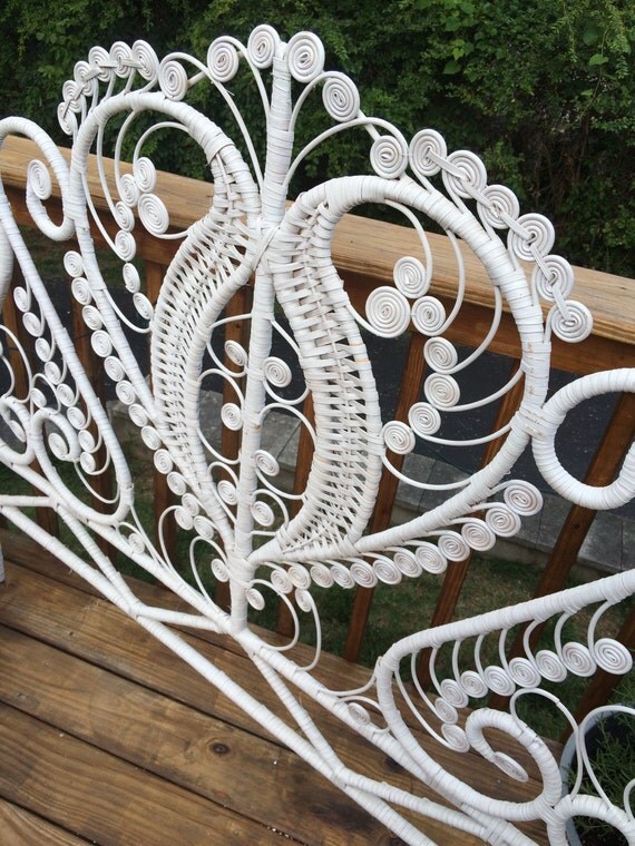Greyhound Shipping Quote >> Vintage White Wicker Peacock Headboard Full Size Greyhound Shipping Quote >> Vintage White Wicker Peacock Headboard Full Size