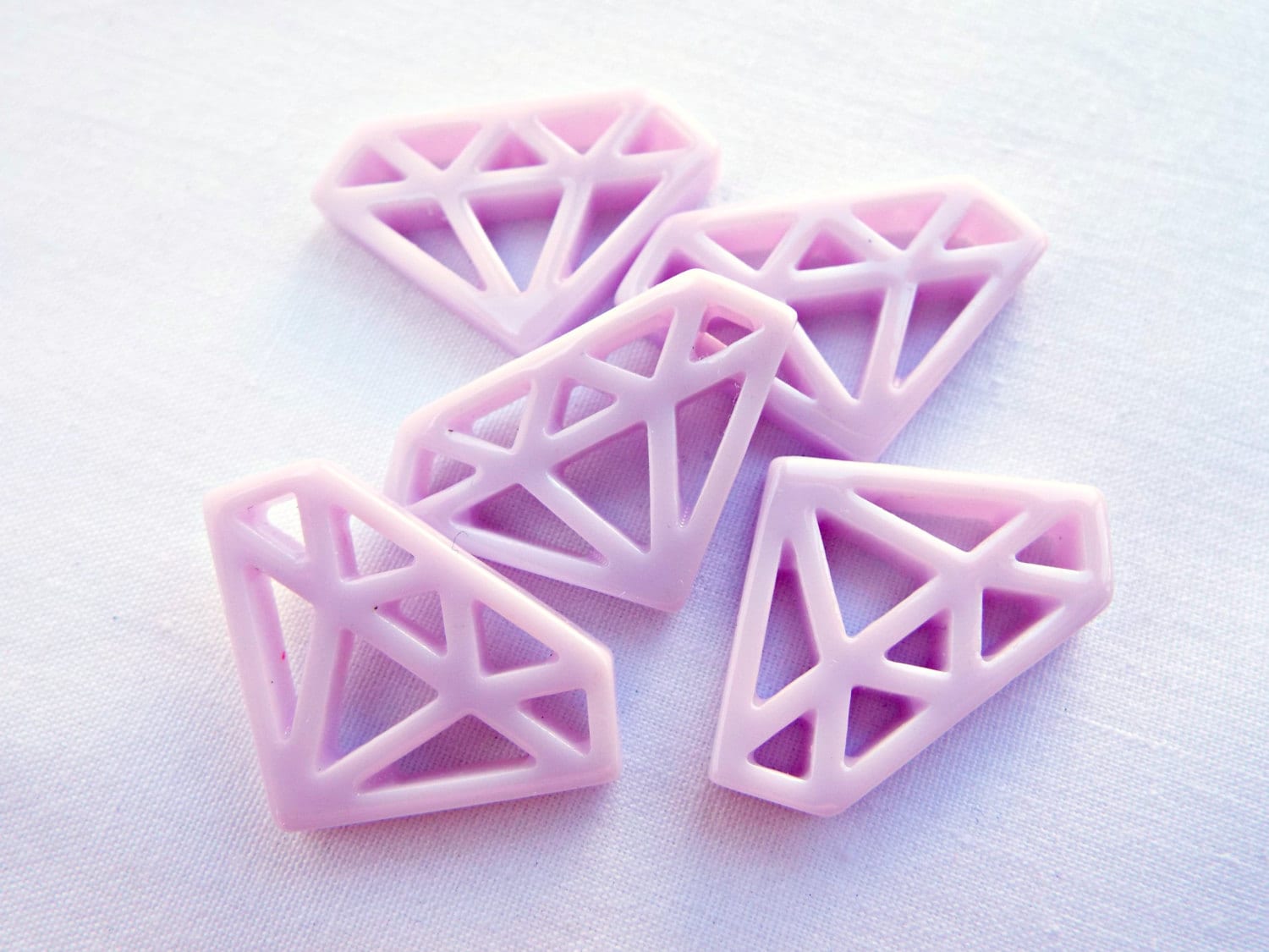 10 Resin Pendants Diamond Shape Prism by GlitteramaCrafts on Etsy