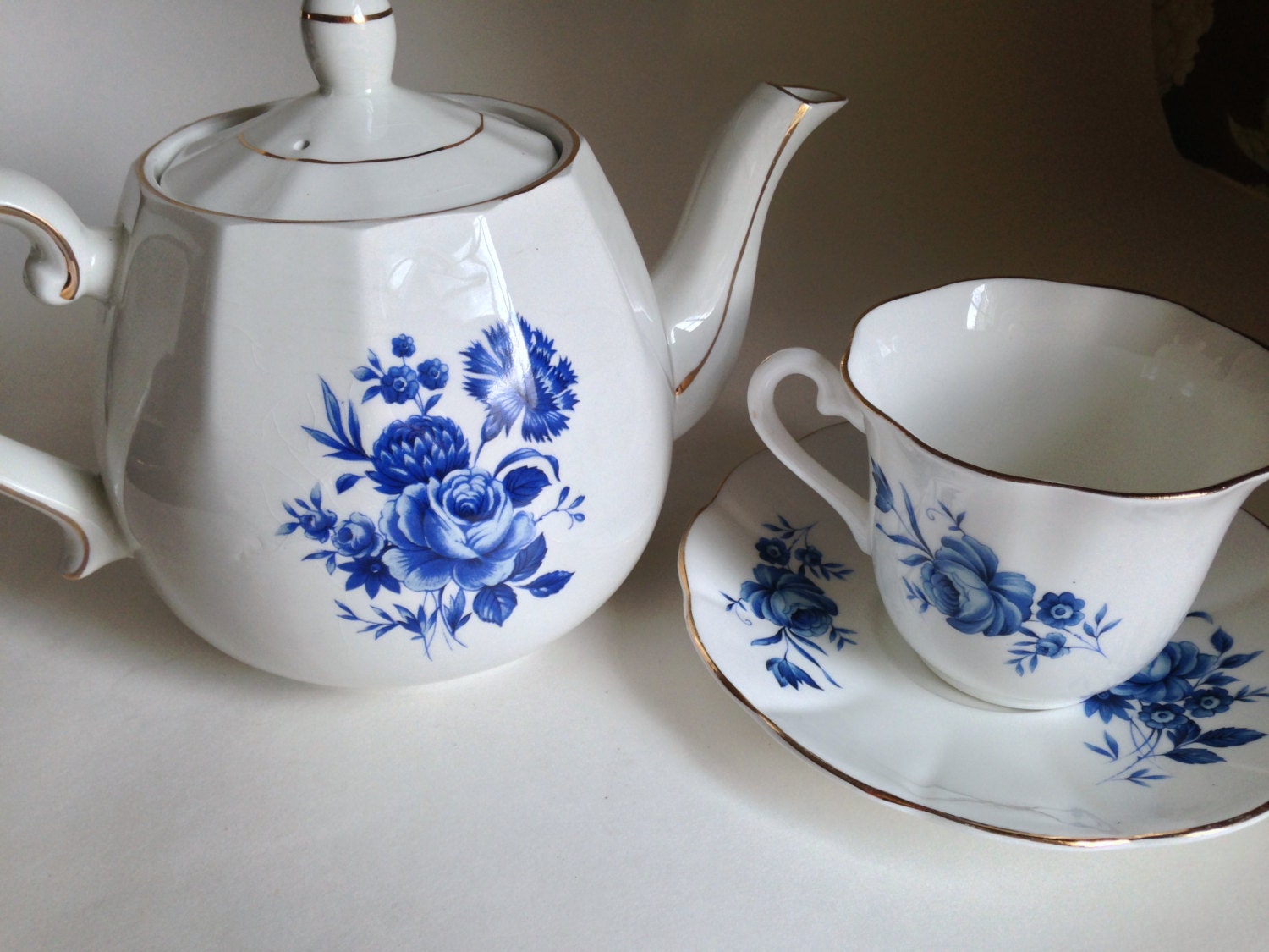Elizabethan Teapot and Tea Cup and Saucer Taylor by AprilsLuxuries