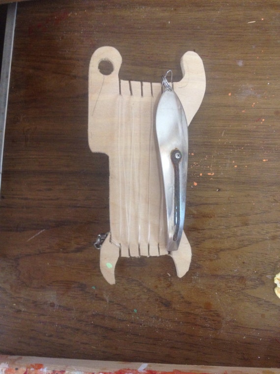 Items similar to Fishing lure leader holder on Etsy
