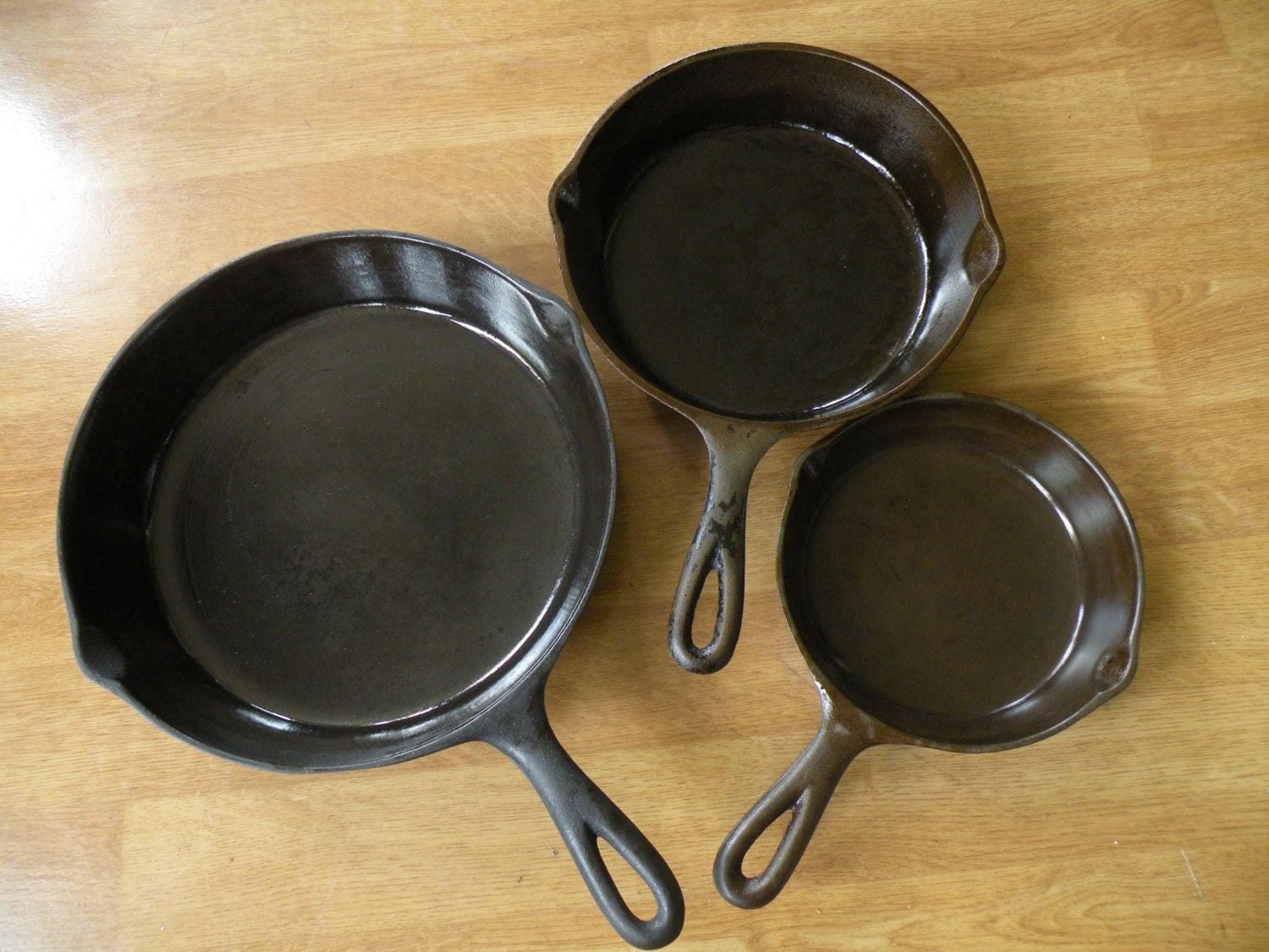 Cast Iron frying Pans 3 notch lodge 1950's by Traincasesandmore