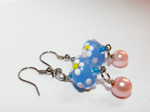 Victorian Style Pierced Earrings *Zuzu's Petals* with Pink Pearls and ...