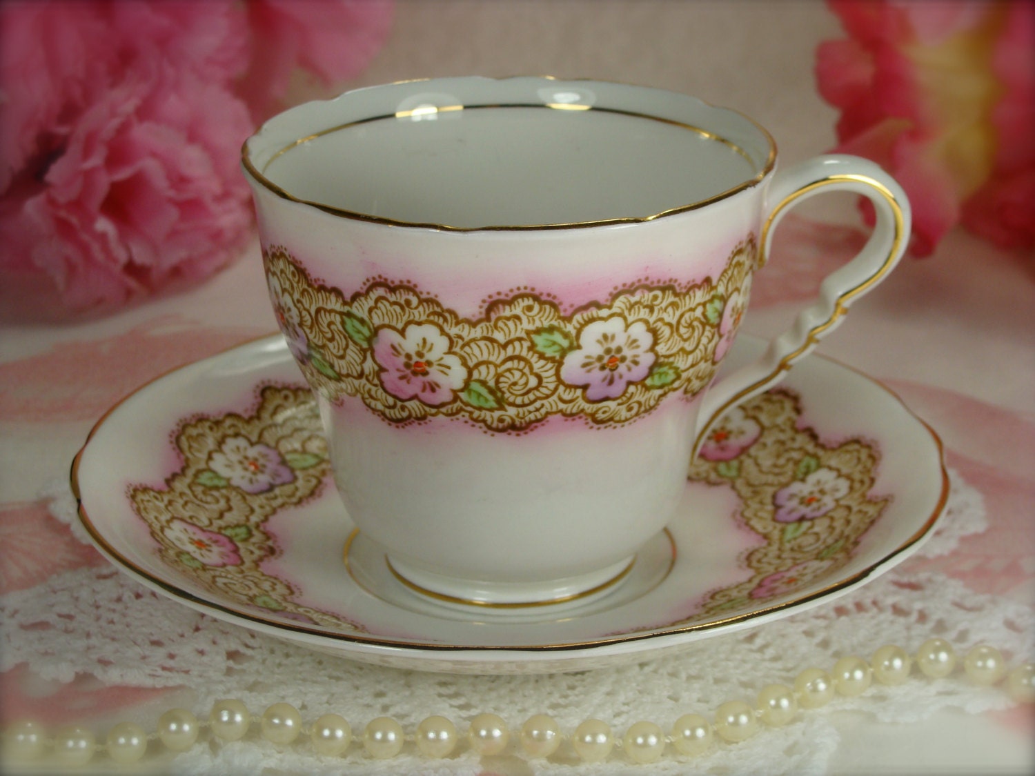 Teacup / Vintage Teacup / SALE Vintage Teacup With Matching