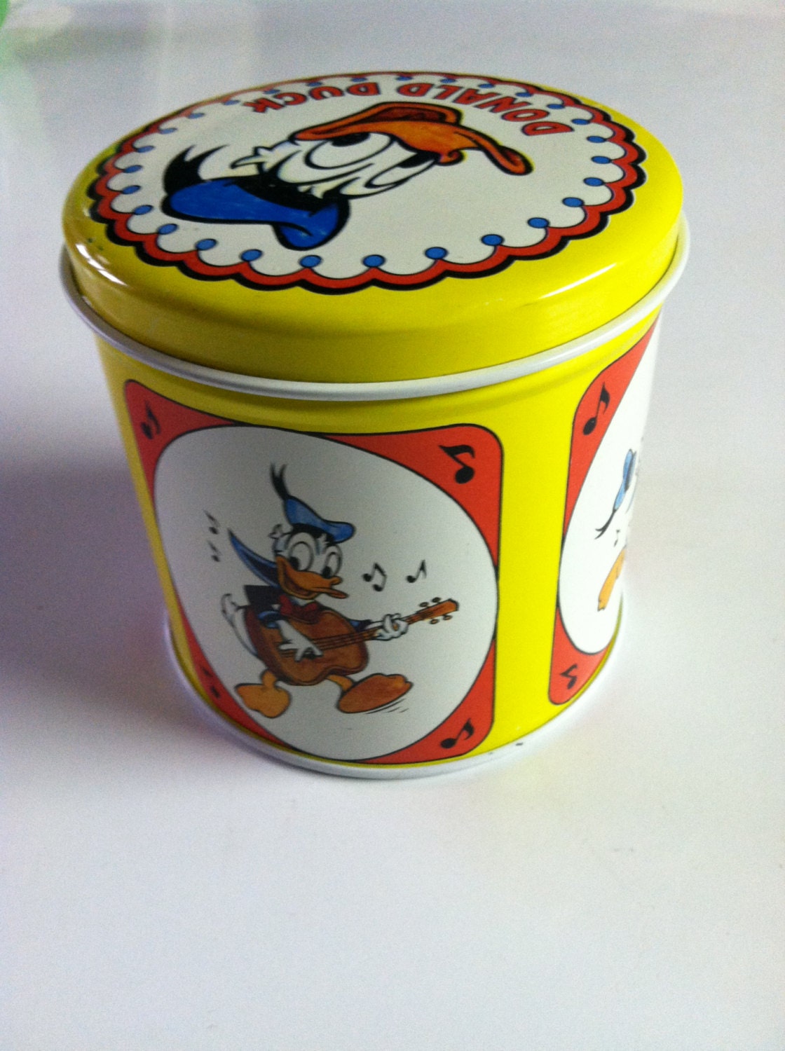 Donald Duck Tin Walt Disney Productions Metal Tin Can Small