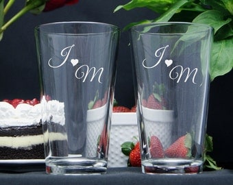 Personalized Beer Glasses / Engraved Beer Glass / Monogram Glasses / Engraved Wedding Glasses / Etched, Bride and Groom- Select ANY QUANTITY