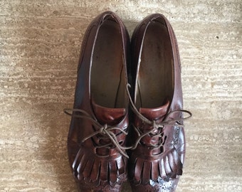 SUMMER SALE! Women's Vintage Salvatore Ferragamo Leather Tassel Oxford Shoes // Vintage Leather Genuine // Classic Loafer / Italian Design