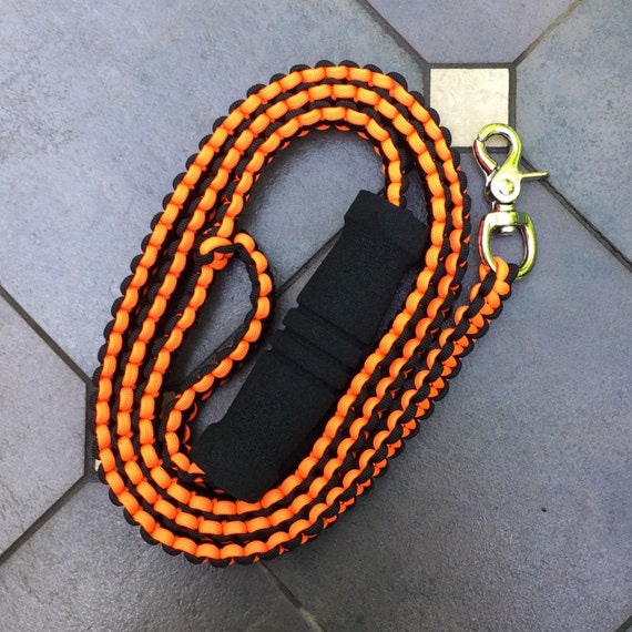 Paracord Dog Leash 5ft Paracord Leash with Foam by Countrypawz