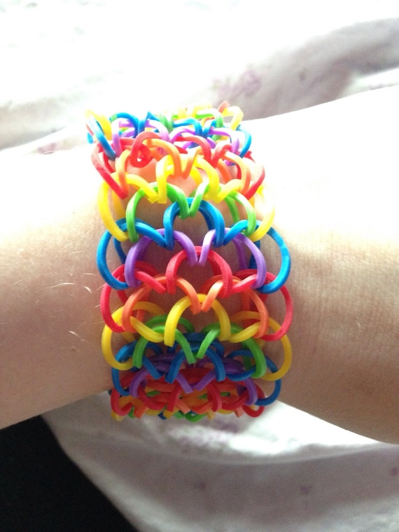 Dragon Scale rainbow loom Bracelet by RoxiesKawaiiShop on Etsy