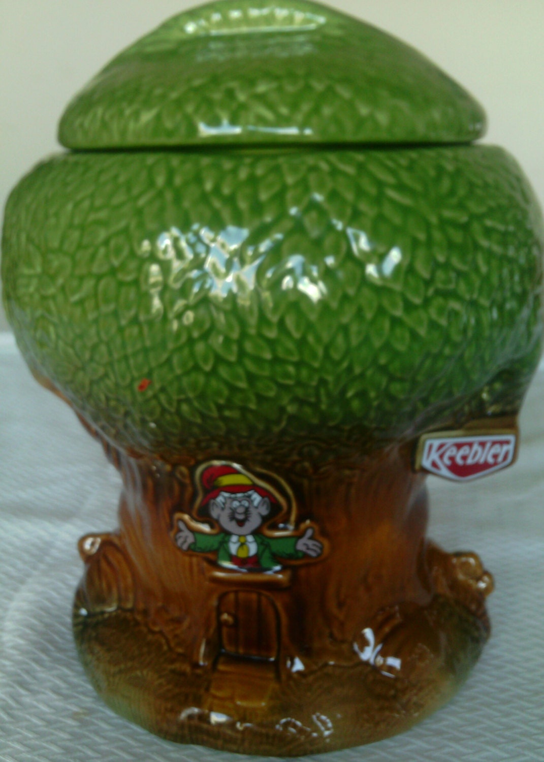 Vintage Keebler Elf Collectible Tree House Cookie Jar. 1981