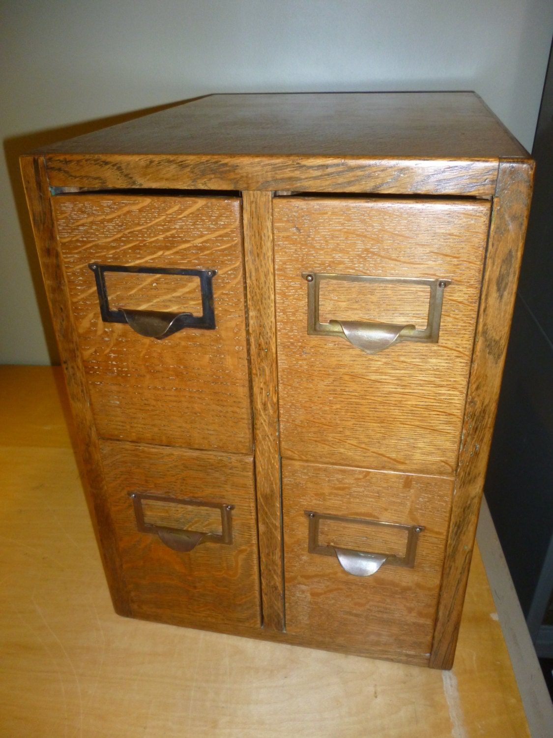 Globe Tiger Oak Wood Library Card Catalog 4 drawer Dovetail 7×5