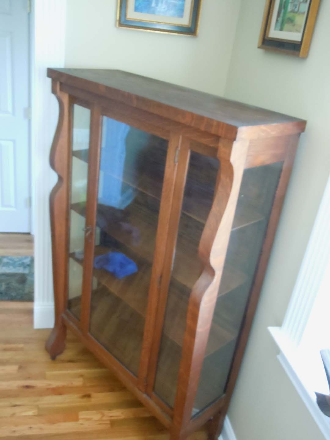 Antique Golden Honey Tiger Oak Curio China Casters Key