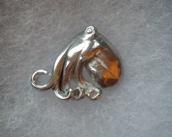 Octopus Brooch lapel pin / Tie Pin / Pins / Octopus Jewellery / Animal Pin badge in pewter. Designed and handmade in Scotland by SJH Designs