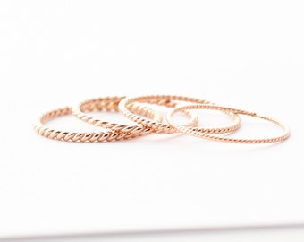 Rose Gold Wedding Band: 18K Twist