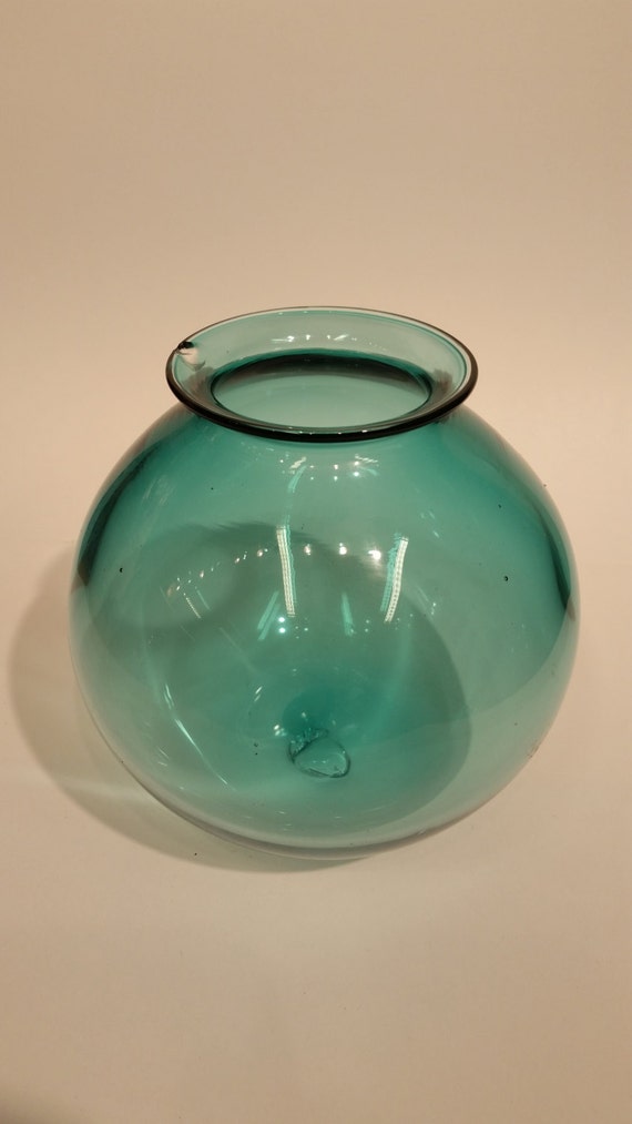 light green vase by glasshousestudio on Etsy