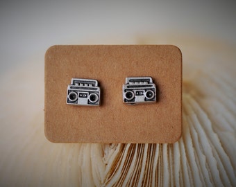 VINTAGE RADIO SIGN Stud Earrring ~ 9 mm- Girls / Casual / Cutie