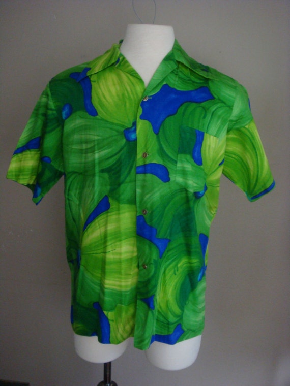 Items similar to Vintage Mens Hawaiian Shirt Lime Green Tiki Tropical ...