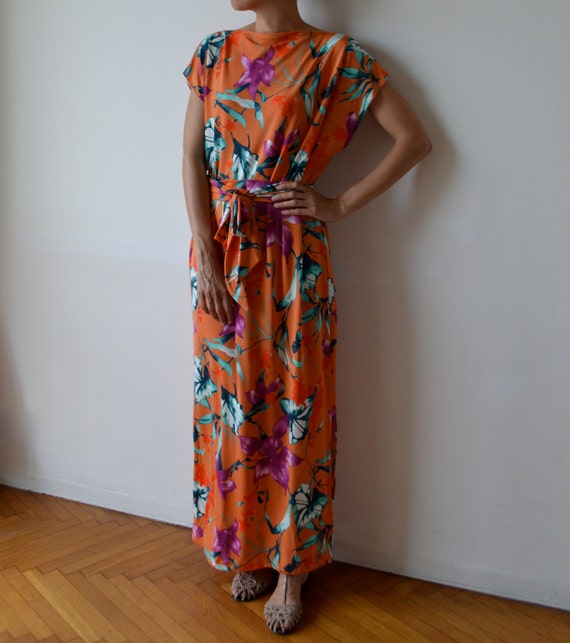 Long elegant maxi dress. Tropical floral print. by MuguetMilan