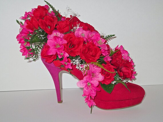 Red Velvet High Heel Shoe Vase with Red Roses and a Mauve Mini Spray ...