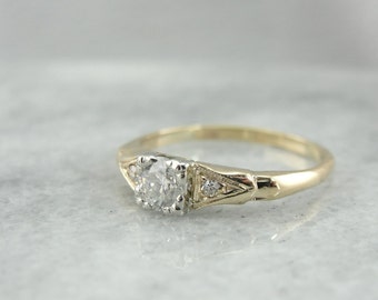 Sweet and Sparkly Vintage Diamond Engagement Ring M6D6V5-P