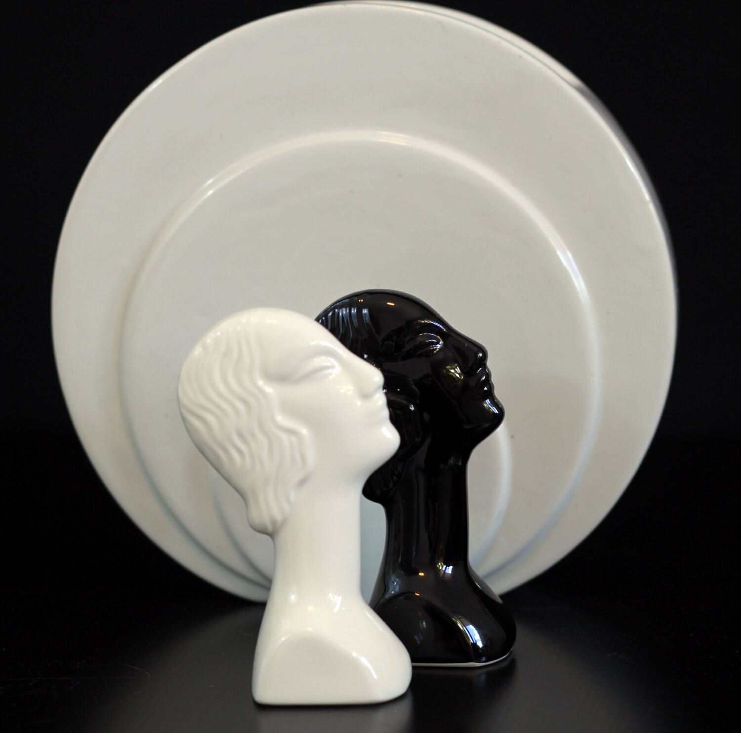 Art Deco Salt And Pepper Shakers 1920 S Black And White