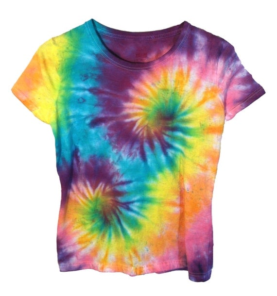 how to make a rainbow spiral tie dye shirt