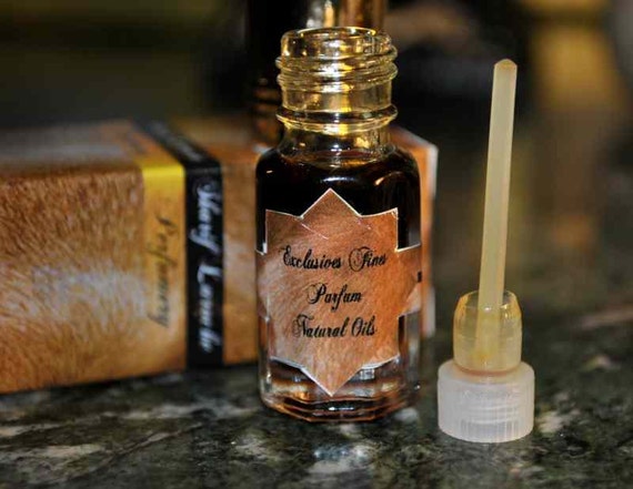 Authentic Amber Musk 3ml - Rich Traditional Mukhallat (Majmua) Attar of Royal Amber & Misk | Ambre Musc Parfum Perfume Oil by Sharif Laroche