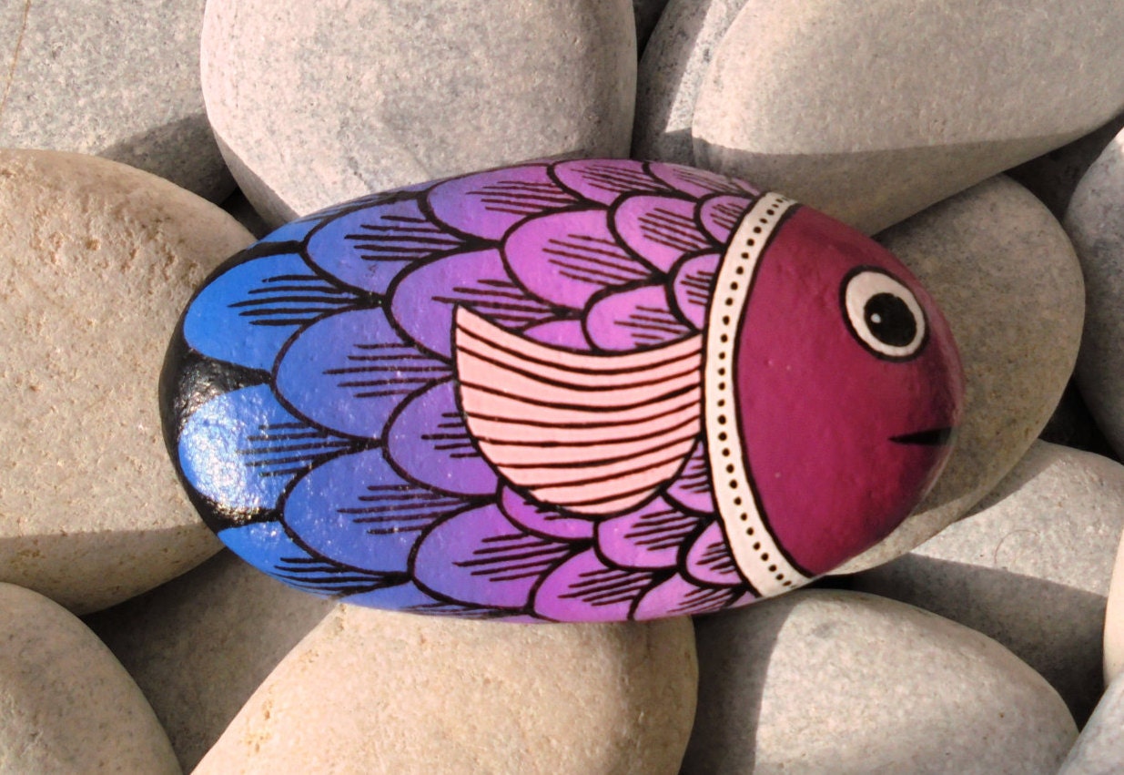 Painted stone purple fish Is Hand Painted with high quality