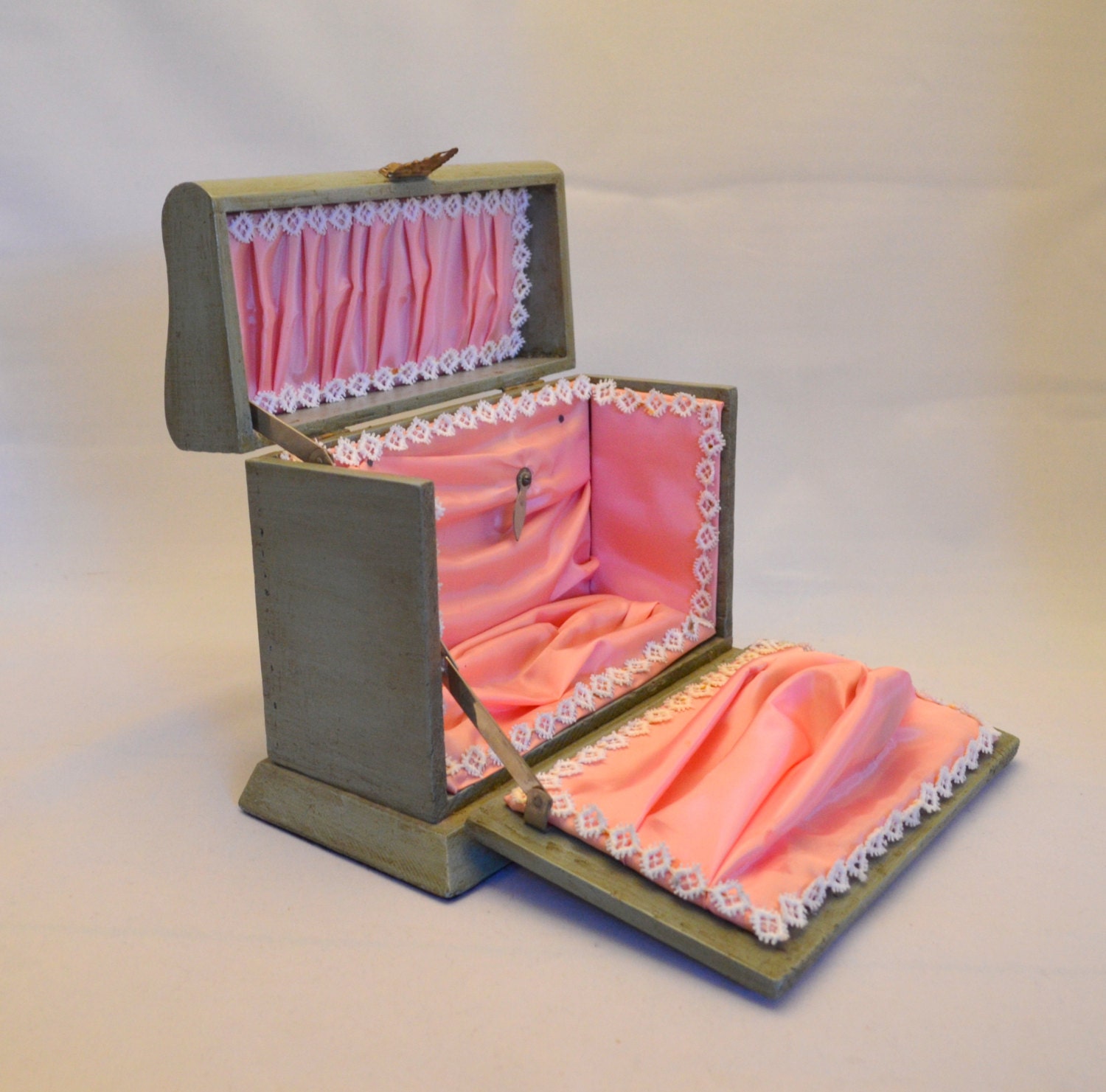 Vintage Wood Jewelry Box Hand Painted with by UpswingVintage