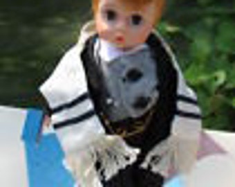 Madame Alexander Judaica Doll, 1981 Little Rabbi, 35 YEARS OLD!, Judaica Jewish David Doll, Little Rabbi doll, Jewish doll, Never opened.